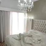 Ixian House