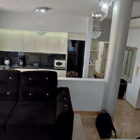 Ixian House Апартаменты Иксиа