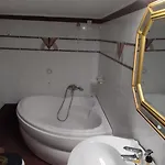Ixian House Apartman *