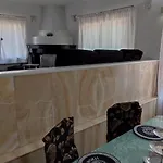 Ixian House Apartman *