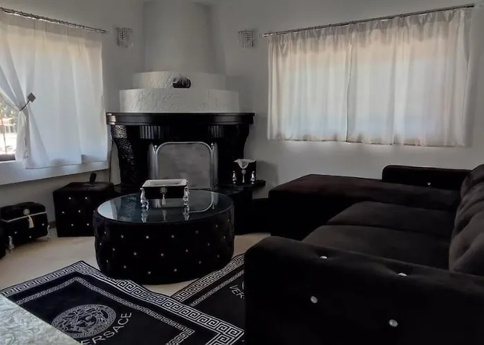 Ixian House